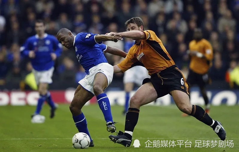 风云突变广东宏远清晨远射贴柱，英超版图或变，更衣室稳定，轮换策略成焦点的简单介绍